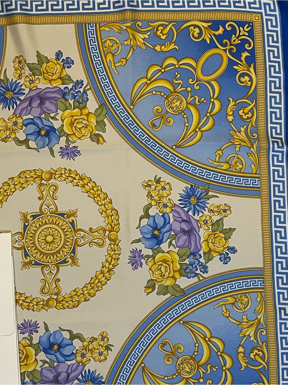 Atelier Versace Silk Scarf 26 In Mint Unworn Condition w/original Envelope - Picture 6 of 10